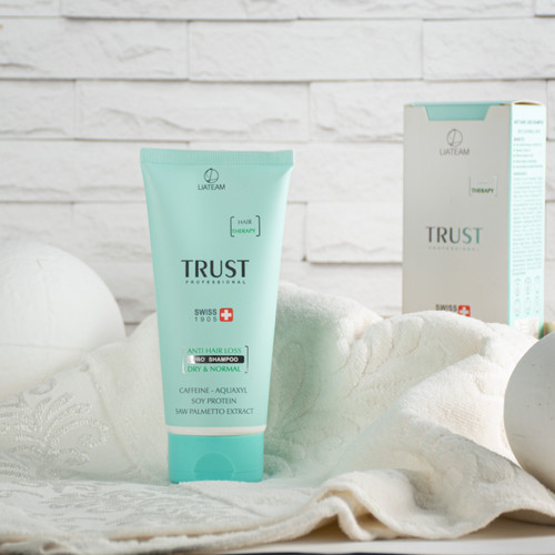 شامپو ضد ریزش موی خشک